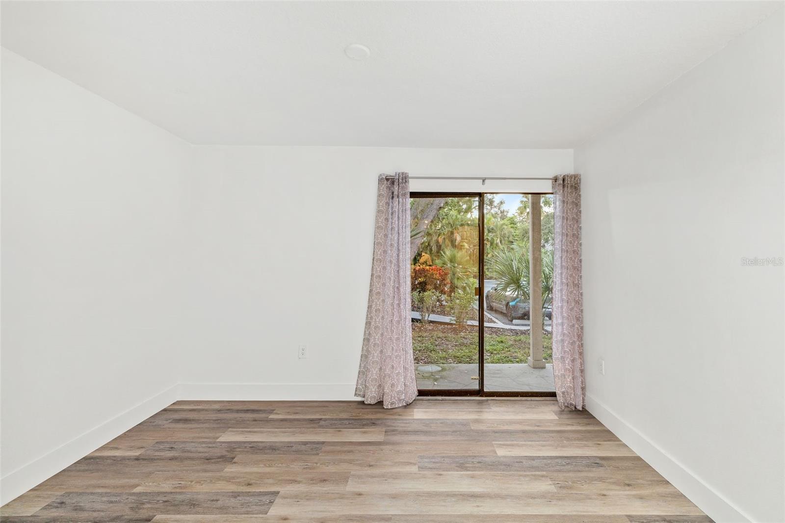 2224 BAHIA VISTA ST #E1, SARASOTA, FL, 34239