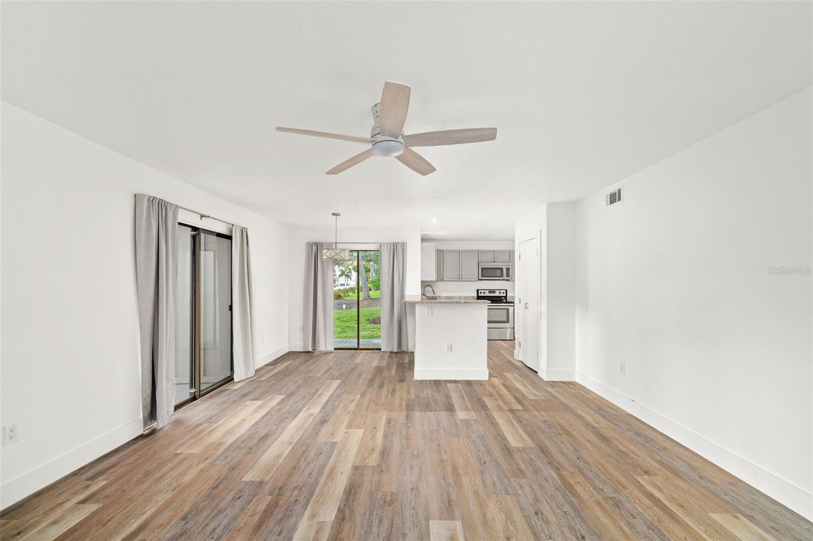 2224 BAHIA VISTA ST #E1, SARASOTA, FL, 34239