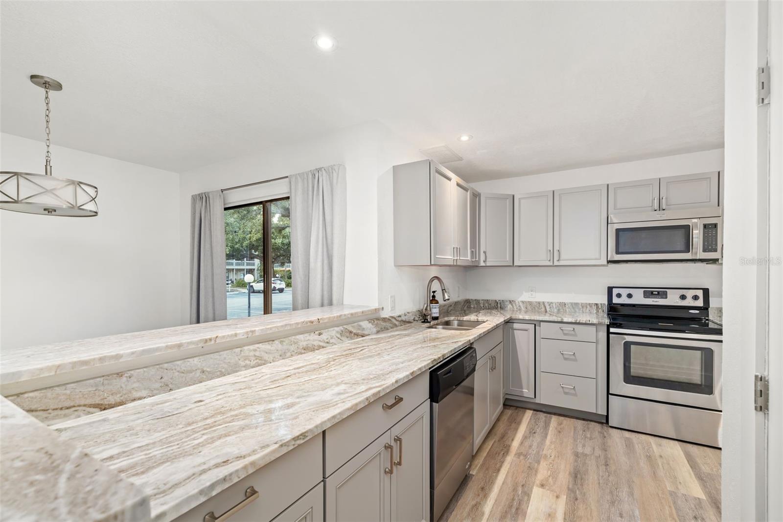 2224 BAHIA VISTA ST #E1, SARASOTA, FL, 34239