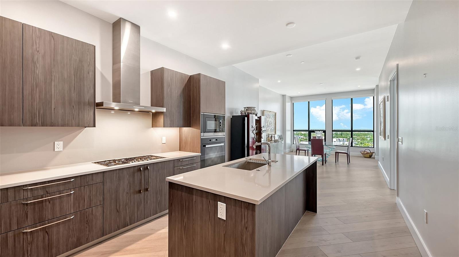 33 S PALM AVE #1303, SARASOTA, FL, 34236
