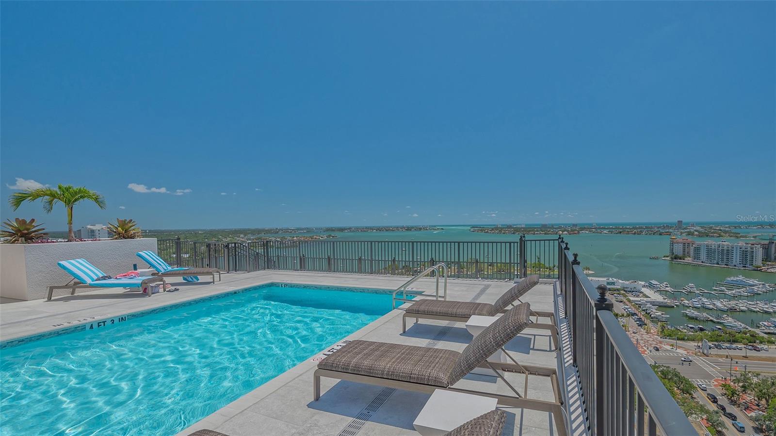 33 S PALM AVE #1303, SARASOTA, FL, 34236