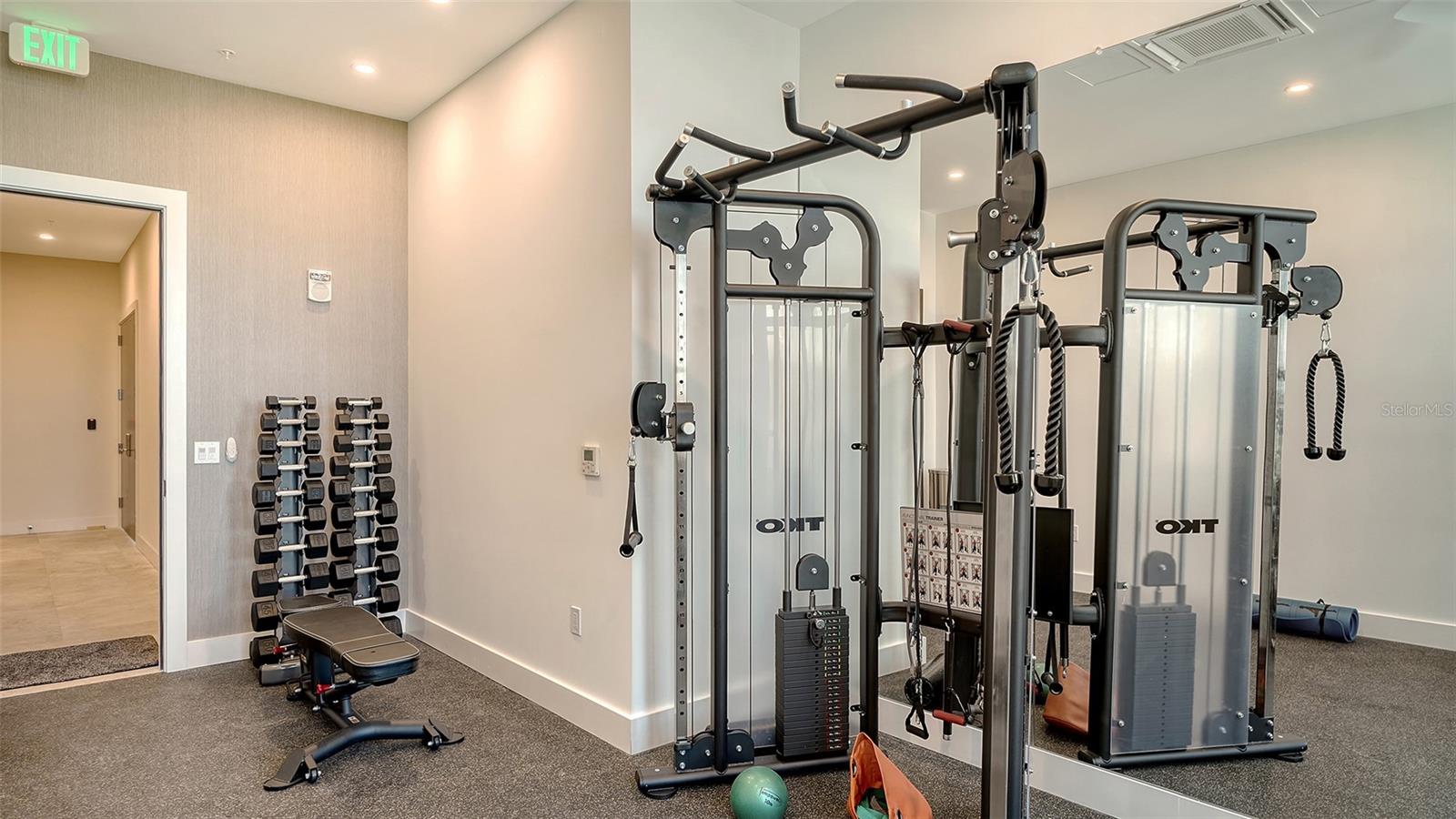 33 S PALM AVE #1303, SARASOTA, FL, 34236