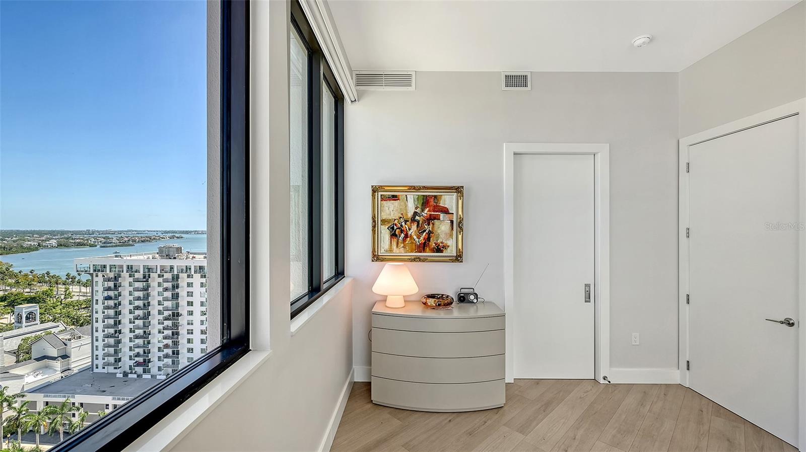 33 S PALM AVE #1303, SARASOTA, FL, 34236
