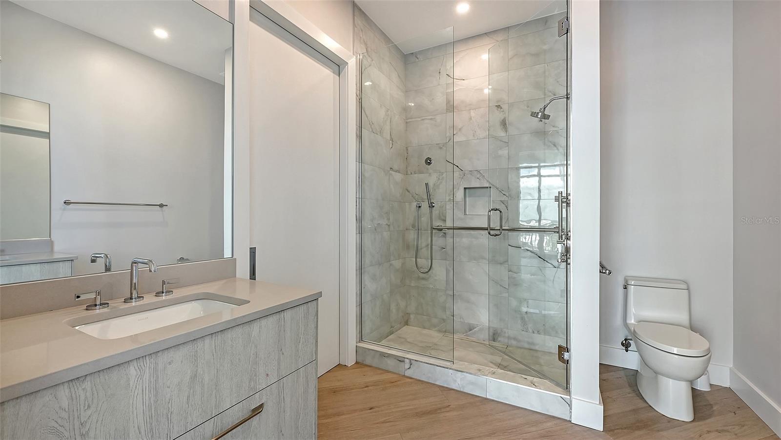 33 S PALM AVE #1303, SARASOTA, FL, 34236