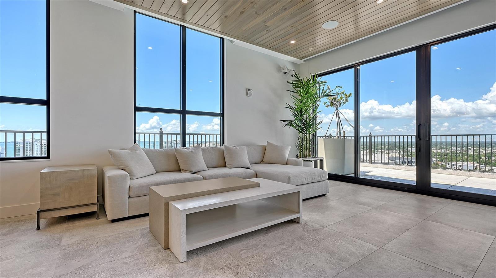 33 S PALM AVE #1303, SARASOTA, FL, 34236