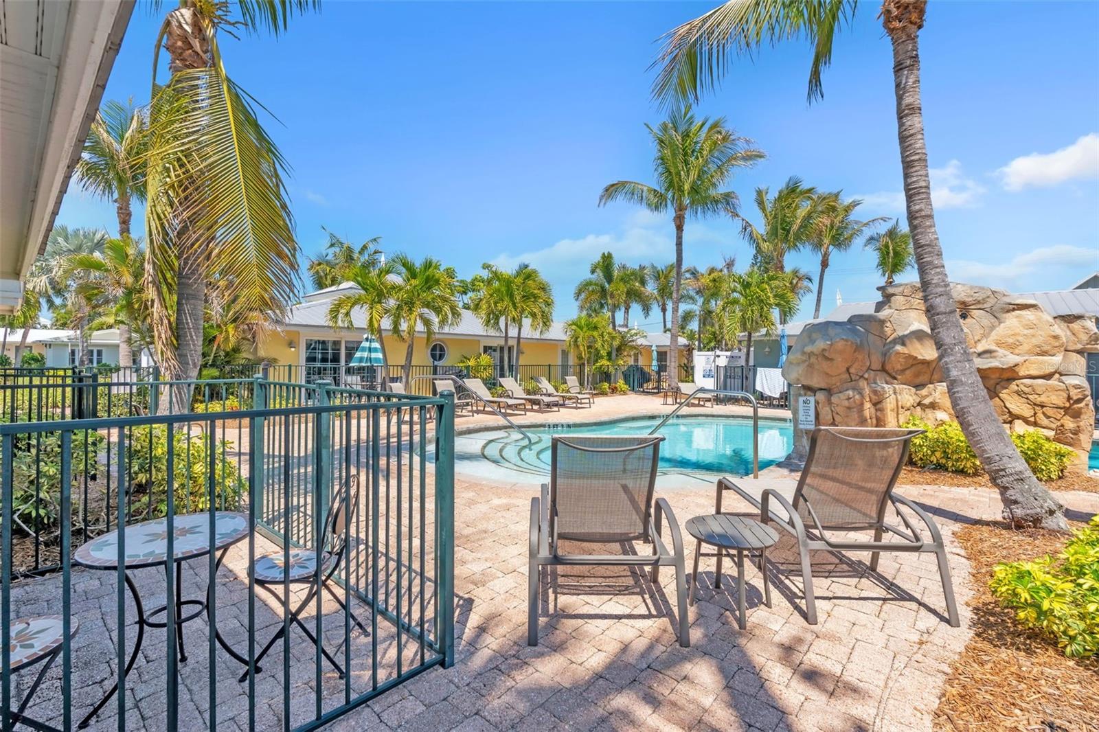 215 67TH ST #6, HOLMES BEACH, FL, 34217