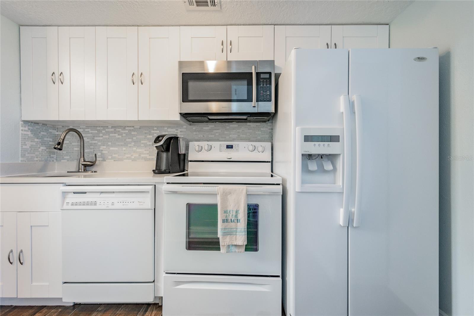 2566 GARY CIR #3, DUNEDIN, FL, 34698