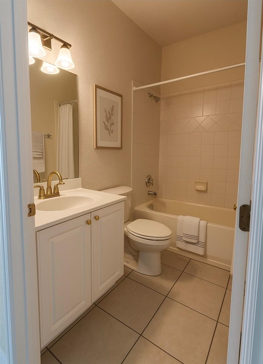 8323 EAGLE ISLES PL, BRADENTON, FL, 34212