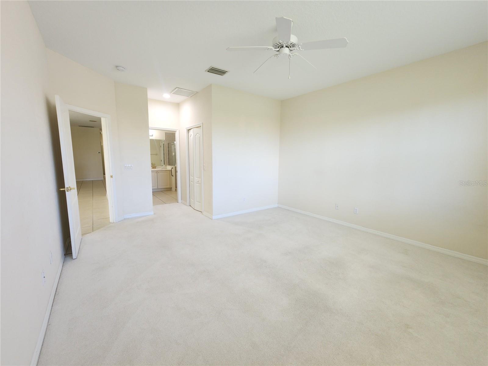 8323 EAGLE ISLES PL, BRADENTON, FL, 34212