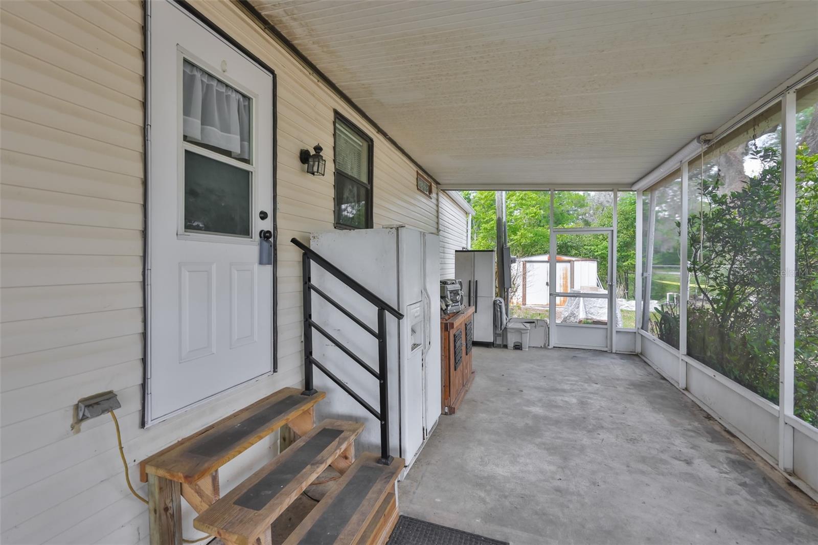 38992 STAPLEY CIR, ZEPHYRHILLS, FL, 33540