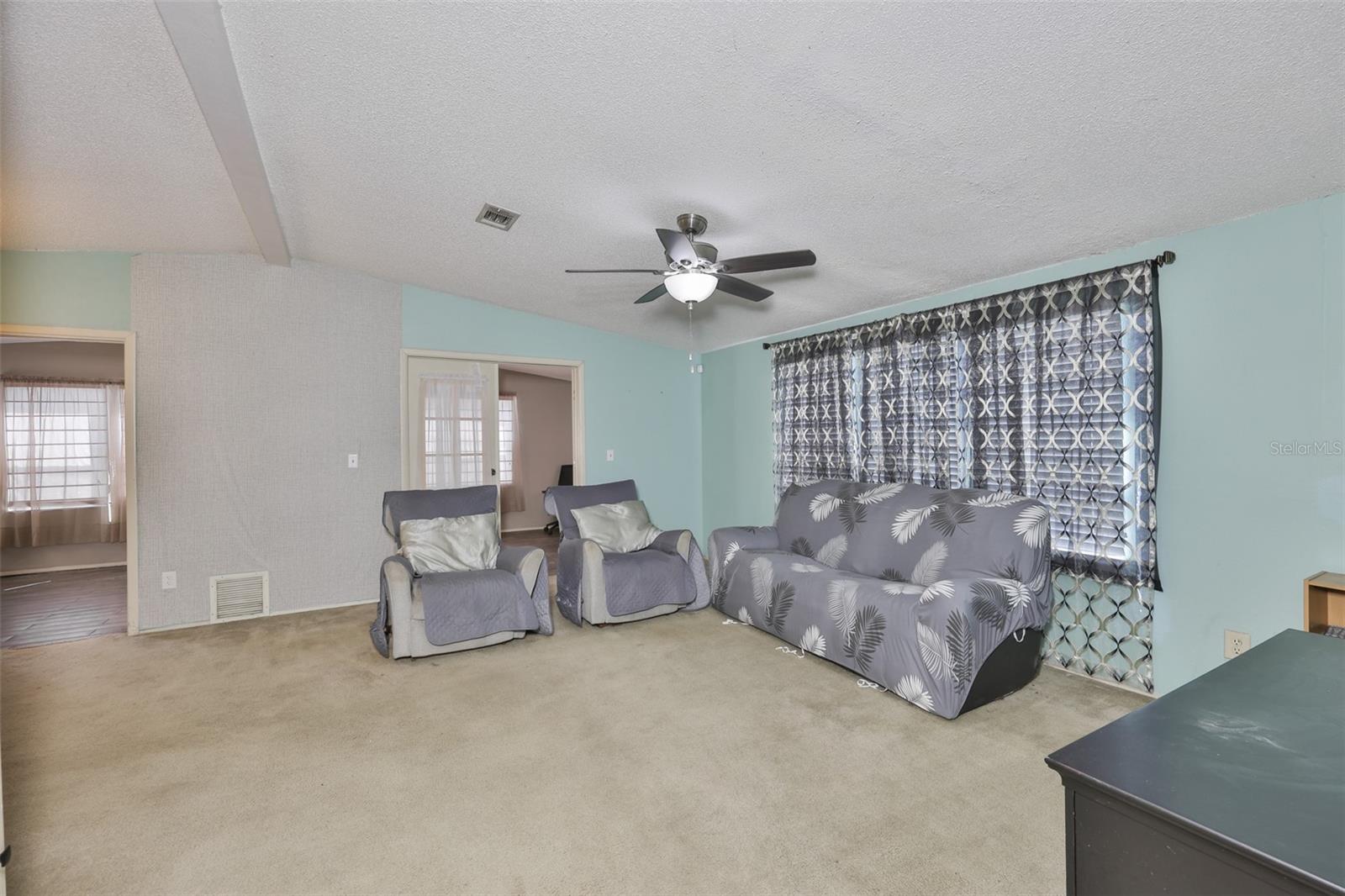 38992 STAPLEY CIR, ZEPHYRHILLS, FL, 33540