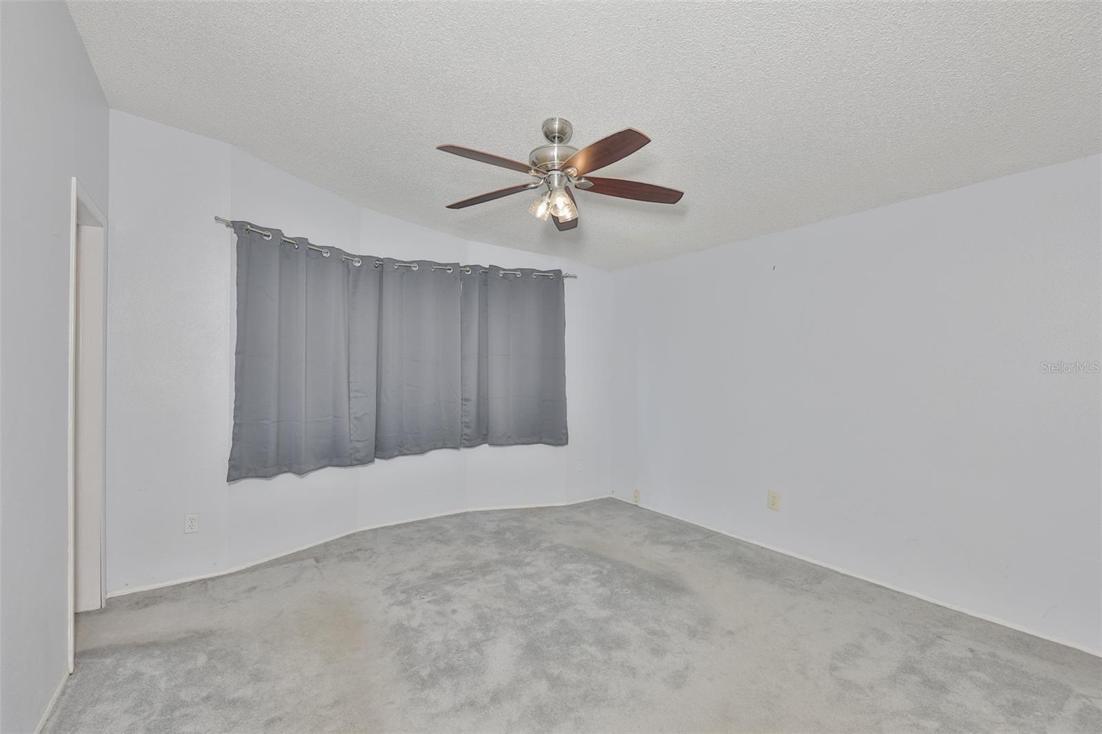 38992 STAPLEY CIR, ZEPHYRHILLS, FL, 33540