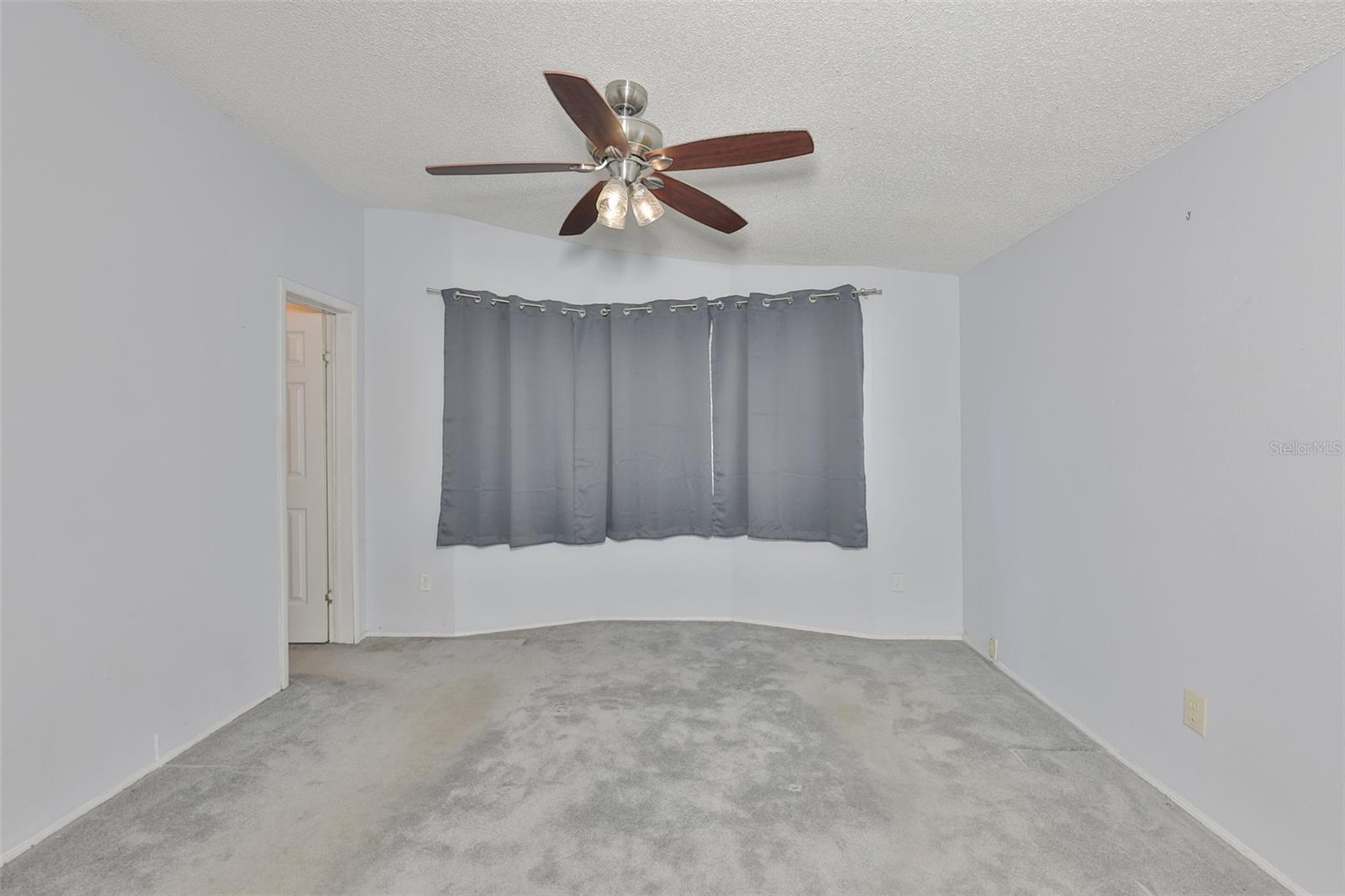 38992 STAPLEY CIR, ZEPHYRHILLS, FL, 33540