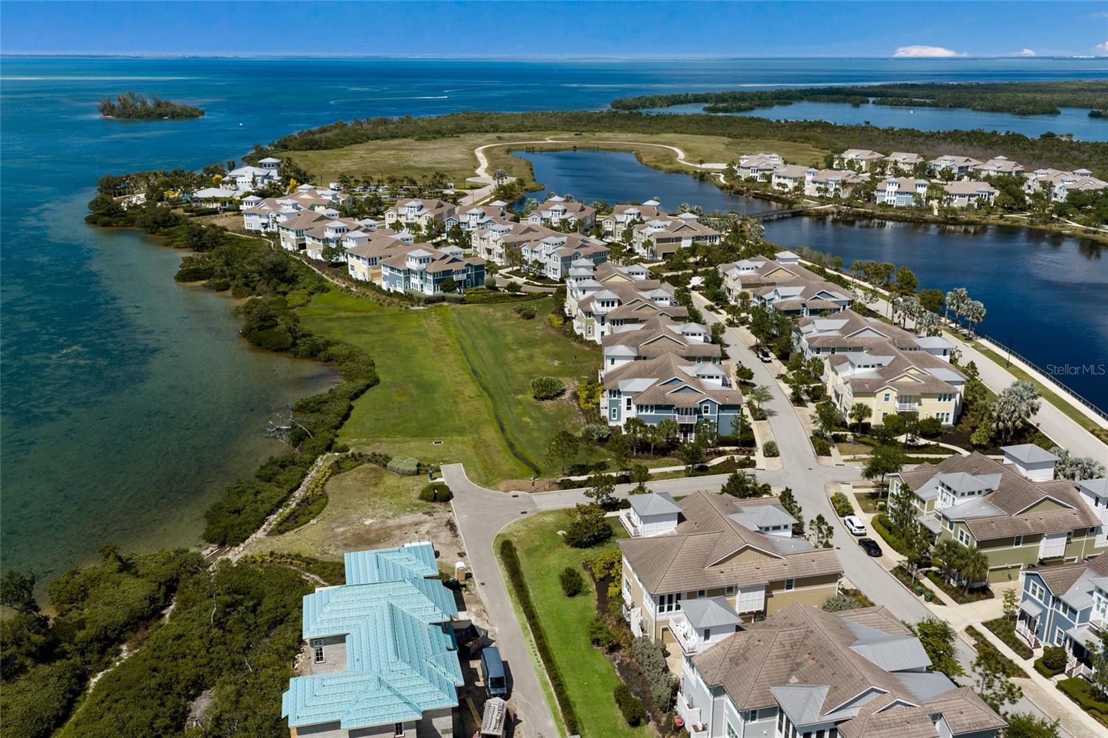 318 COMPASS POINT DR #202, BRADENTON, FL, 34209