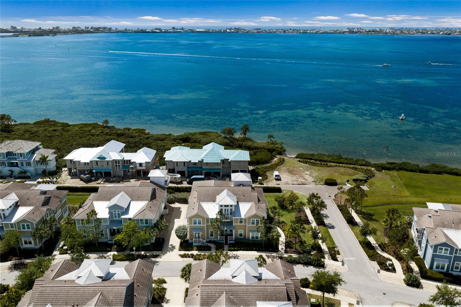318 COMPASS POINT DR #202, BRADENTON, FL, 34209