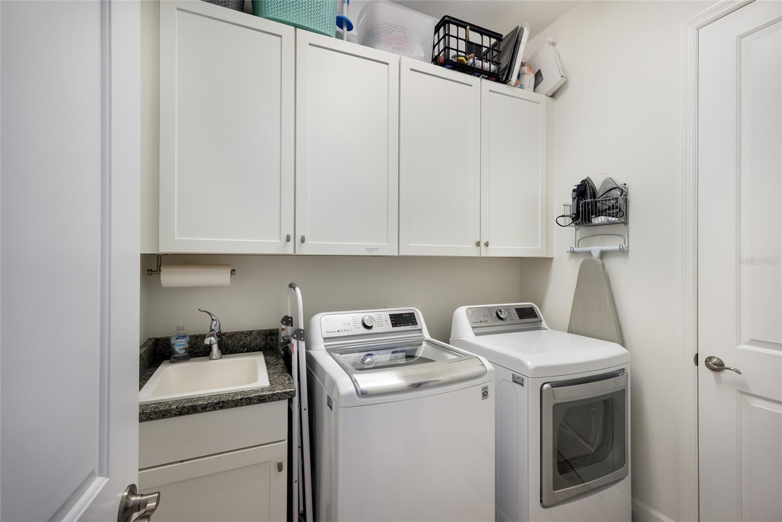 318 COMPASS POINT DR #202, BRADENTON, FL, 34209