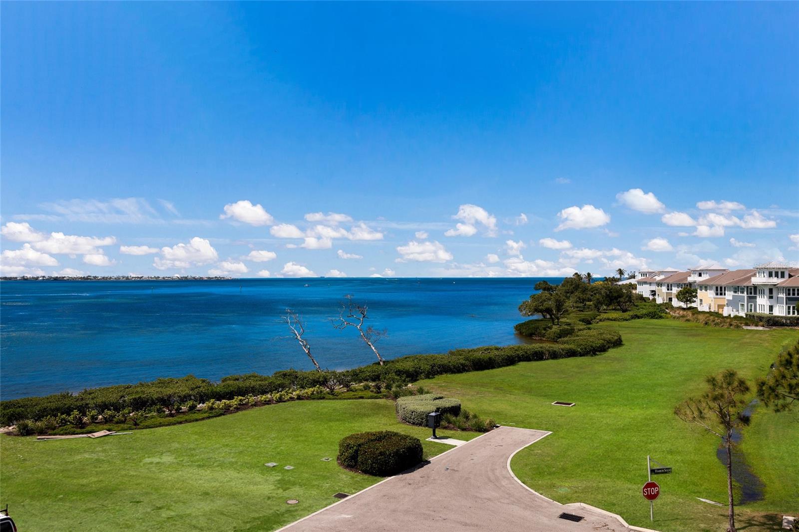318 COMPASS POINT DR #202, BRADENTON, FL, 34209