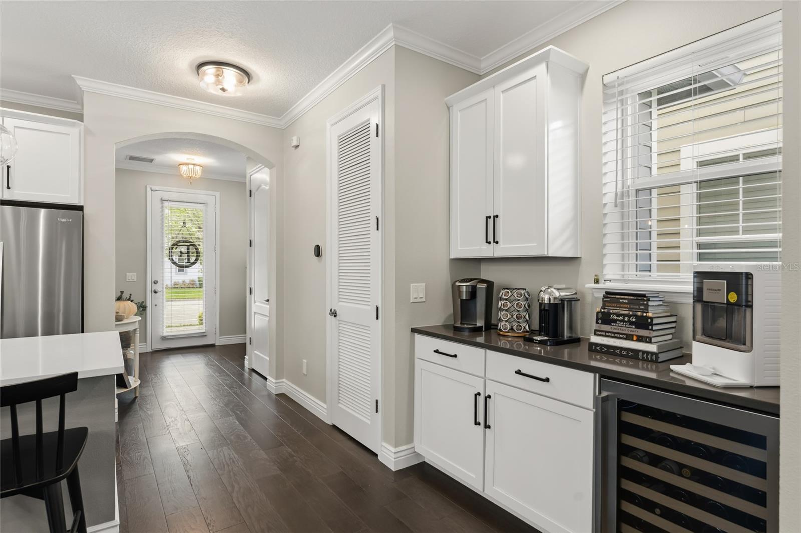 8189 LAUREATE BLVD, ORLANDO, FL, 32827