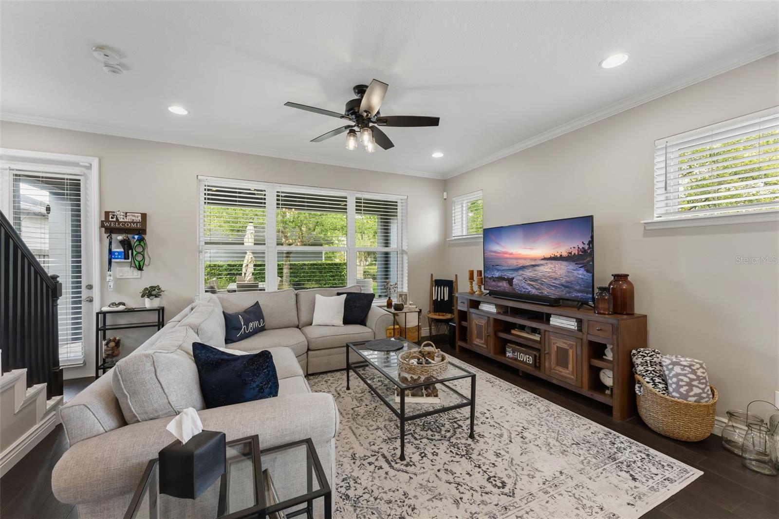 8189 LAUREATE BLVD, ORLANDO, FL, 32827