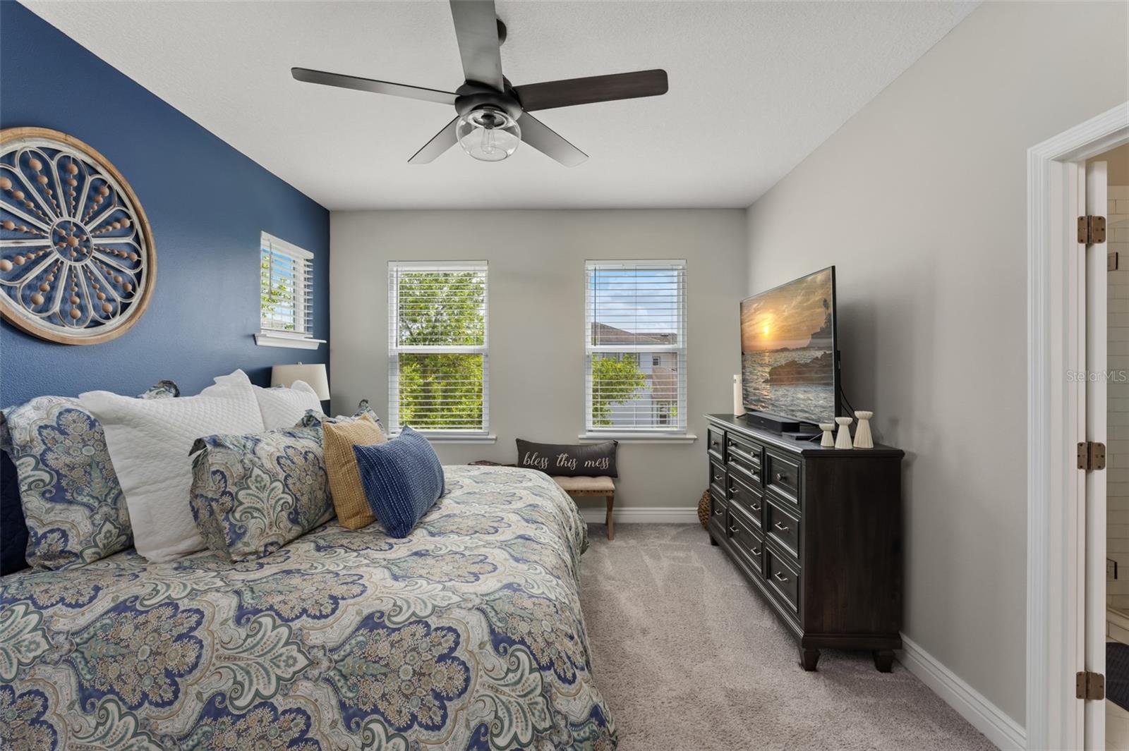 8189 LAUREATE BLVD, ORLANDO, FL, 32827