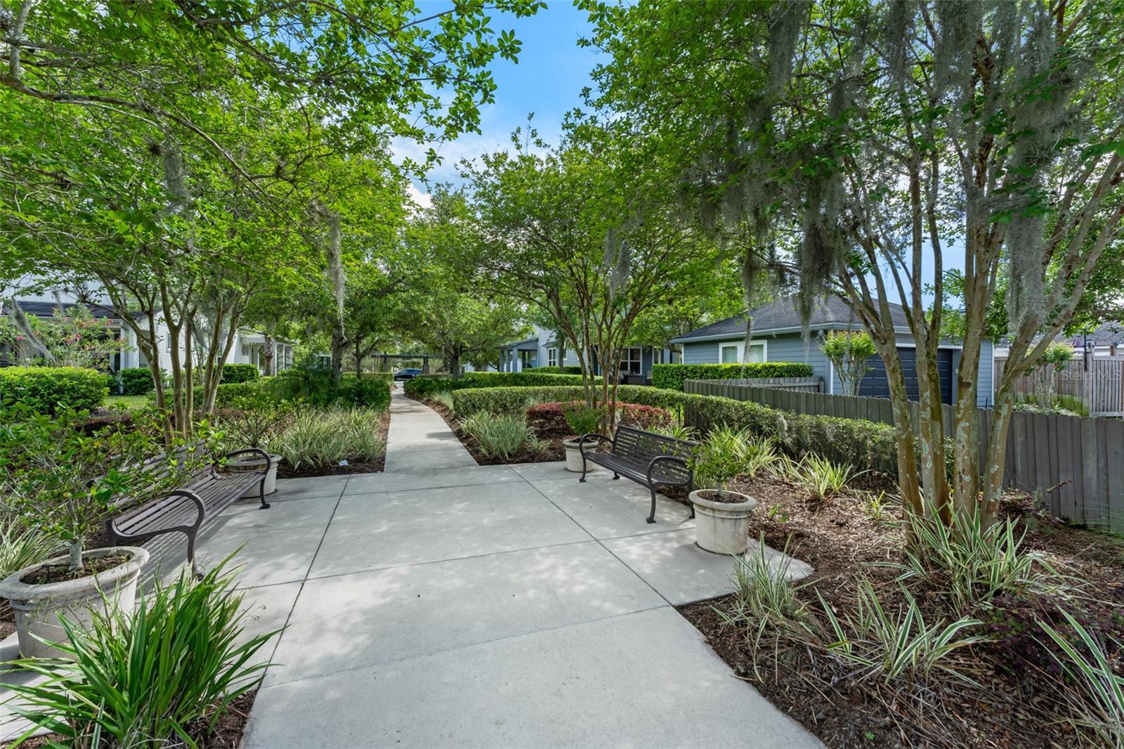 8189 LAUREATE BLVD, ORLANDO, FL, 32827