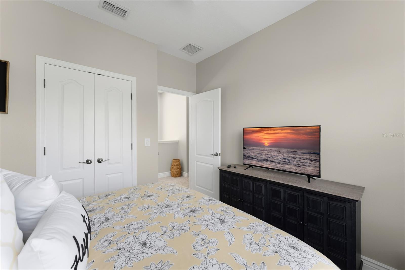 8189 LAUREATE BLVD, ORLANDO, FL, 32827
