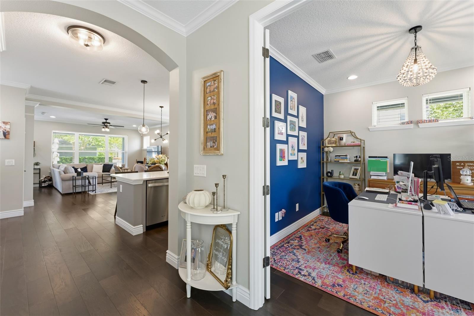 8189 LAUREATE BLVD, ORLANDO, FL, 32827