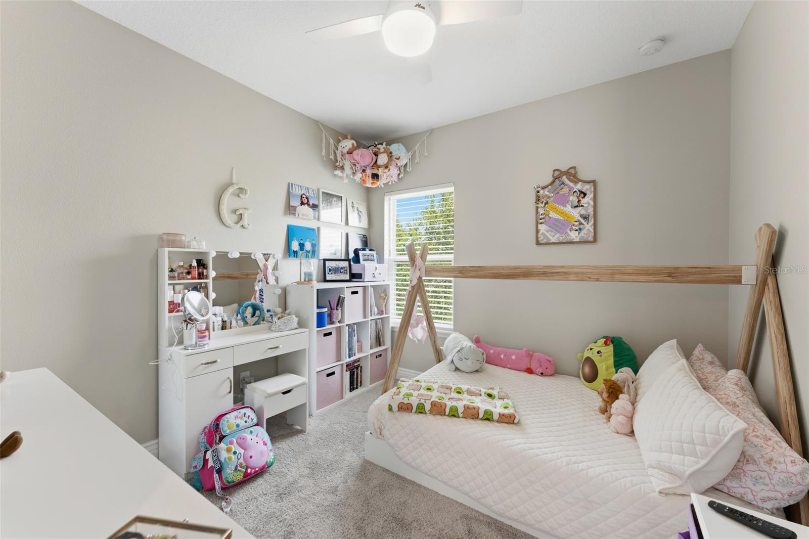 8189 LAUREATE BLVD, ORLANDO, FL, 32827