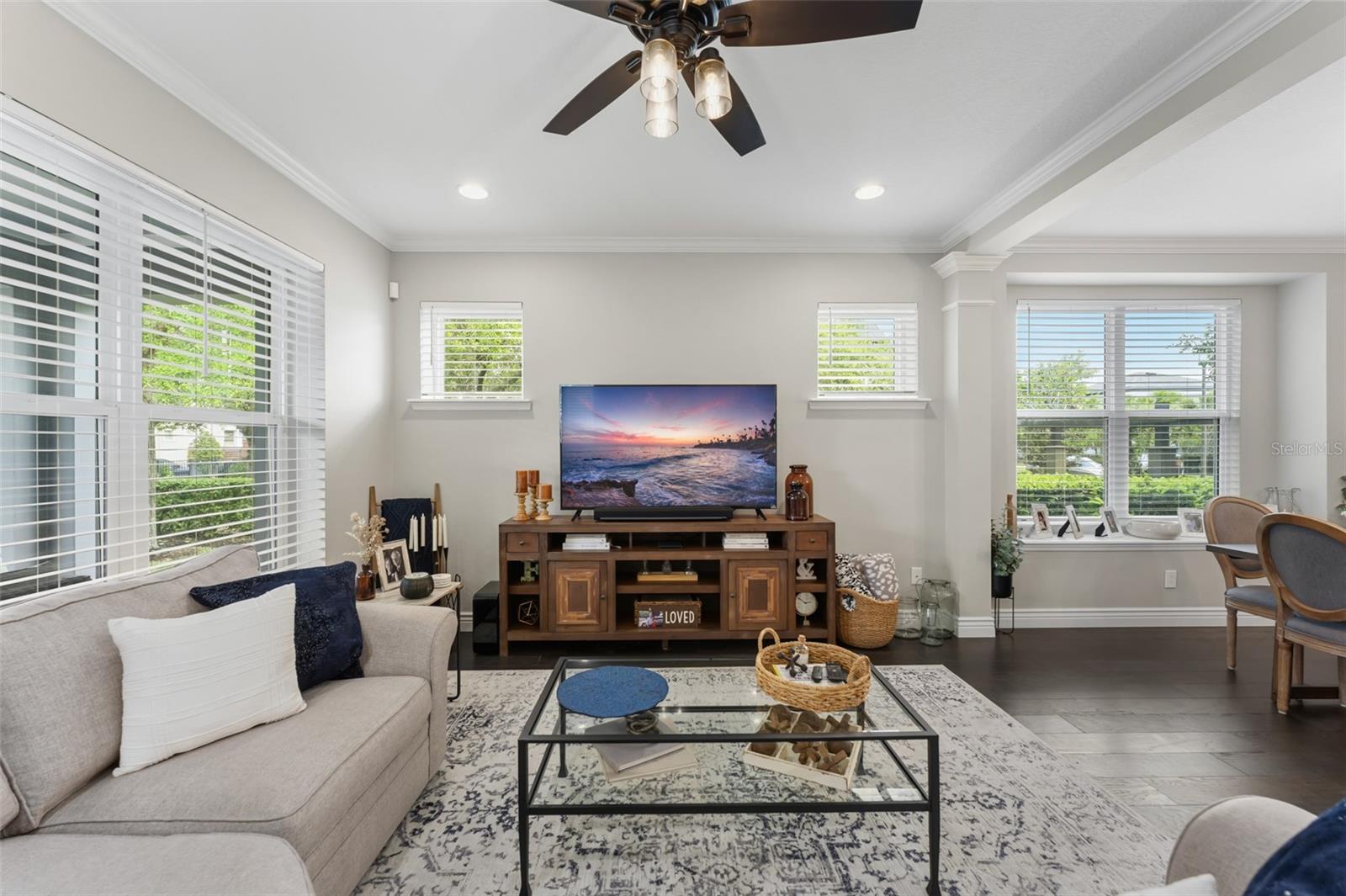 8189 LAUREATE BLVD, ORLANDO, FL, 32827