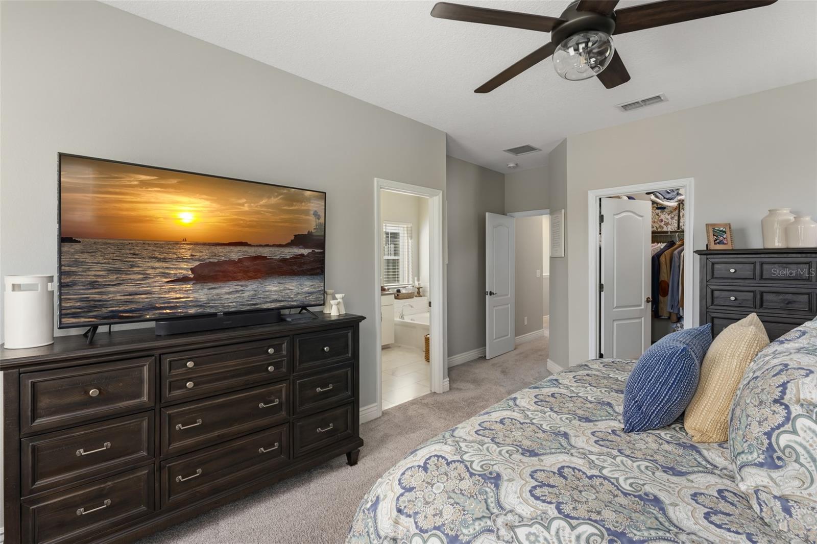 8189 LAUREATE BLVD, ORLANDO, FL, 32827