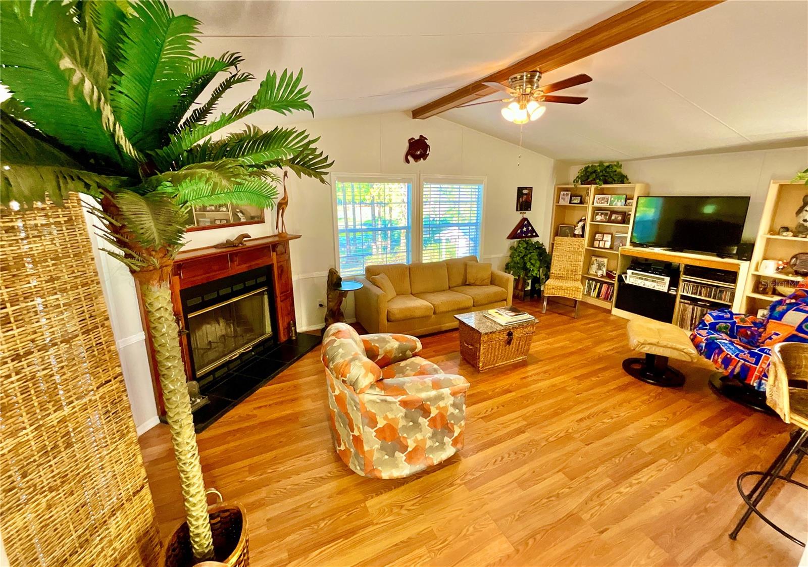 129 CRYSTAL LAKE DR, MELROSE, FL, 32666