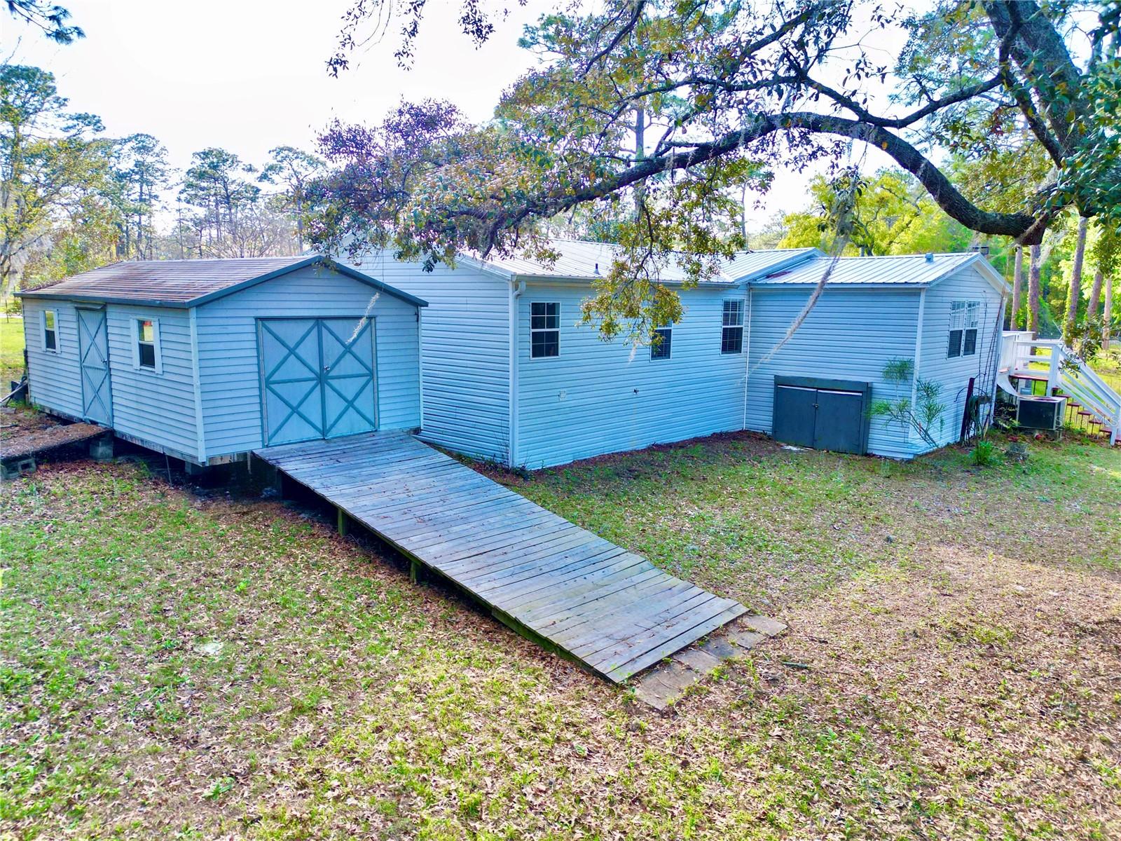129 CRYSTAL LAKE DR, MELROSE, FL, 32666