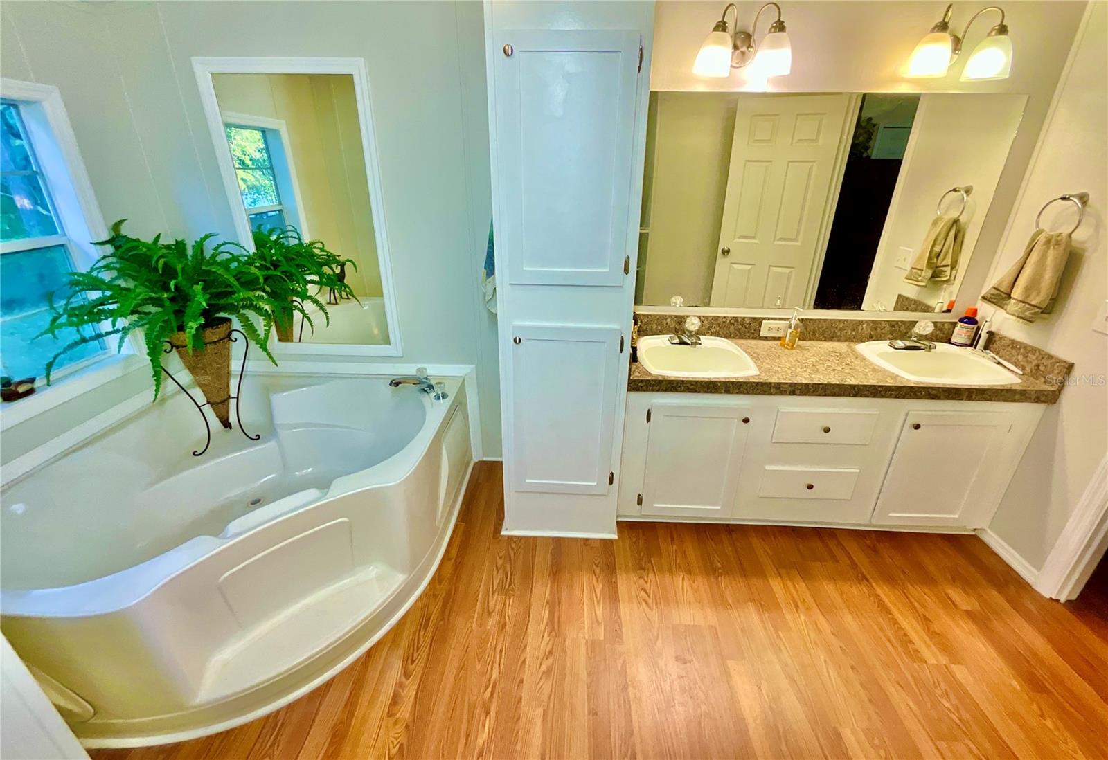 129 CRYSTAL LAKE DR, MELROSE, FL, 32666