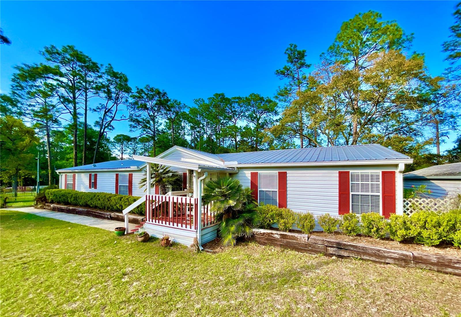 129 CRYSTAL LAKE DR, MELROSE, FL, 32666
