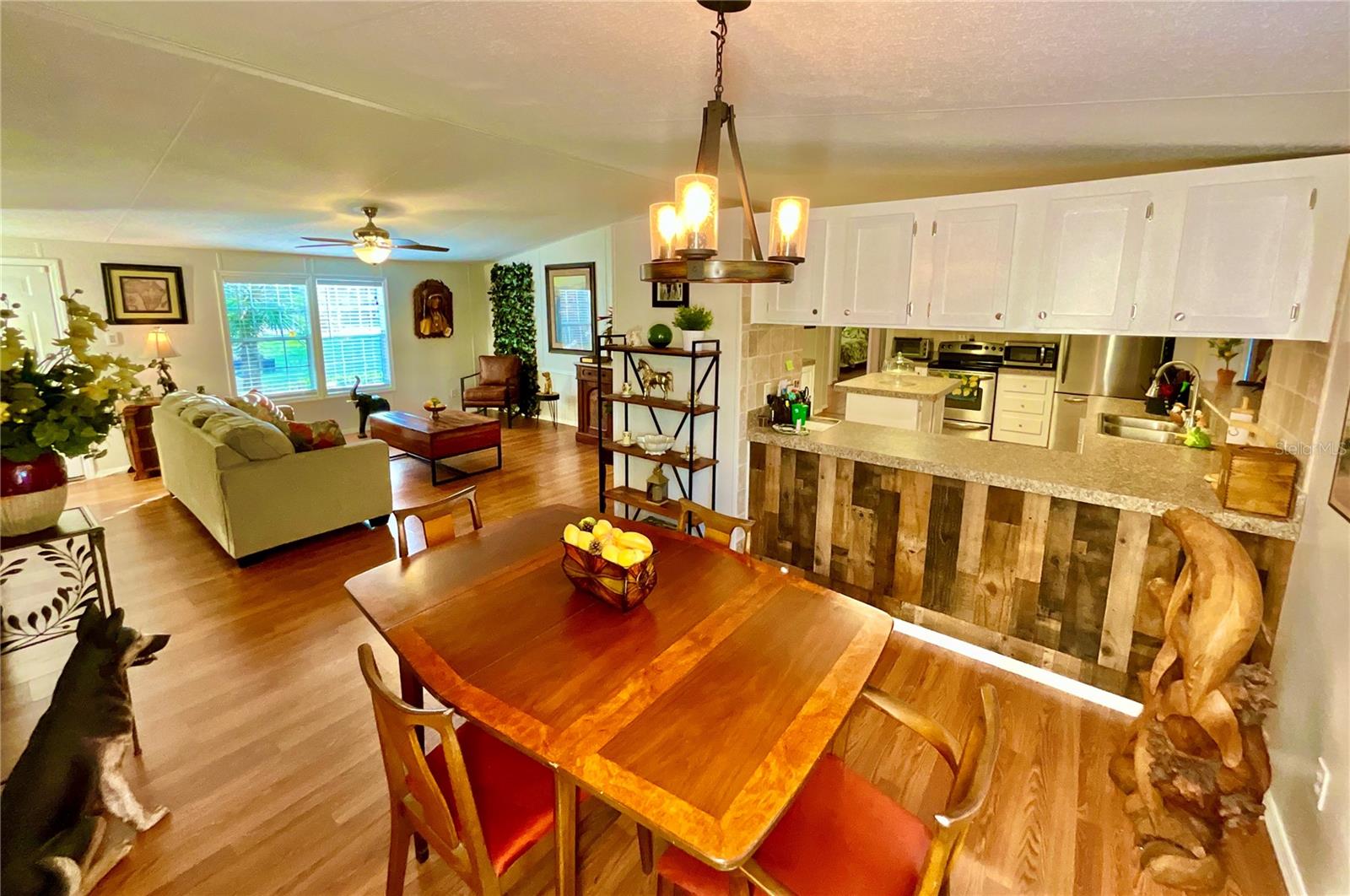 129 CRYSTAL LAKE DR, MELROSE, FL, 32666
