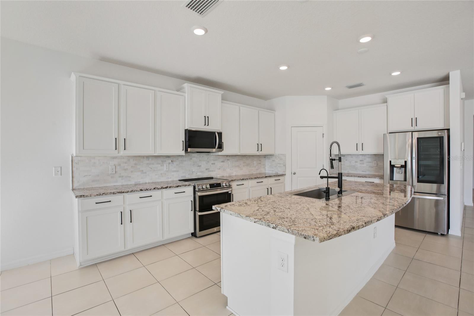 10747 LAXER CAY LOOP, SAN ANTONIO, FL, 33576
