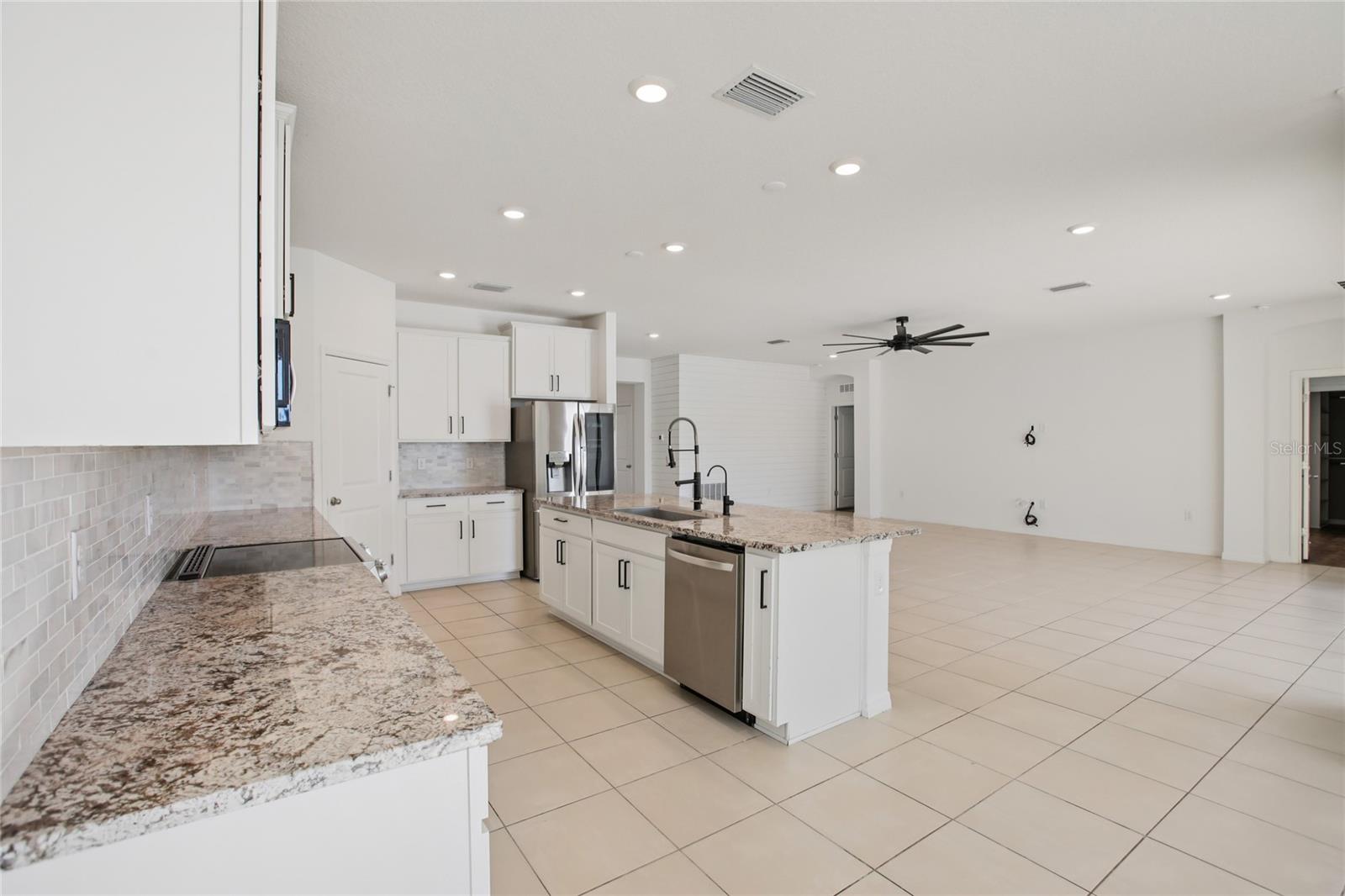 10747 LAXER CAY LOOP, SAN ANTONIO, FL, 33576