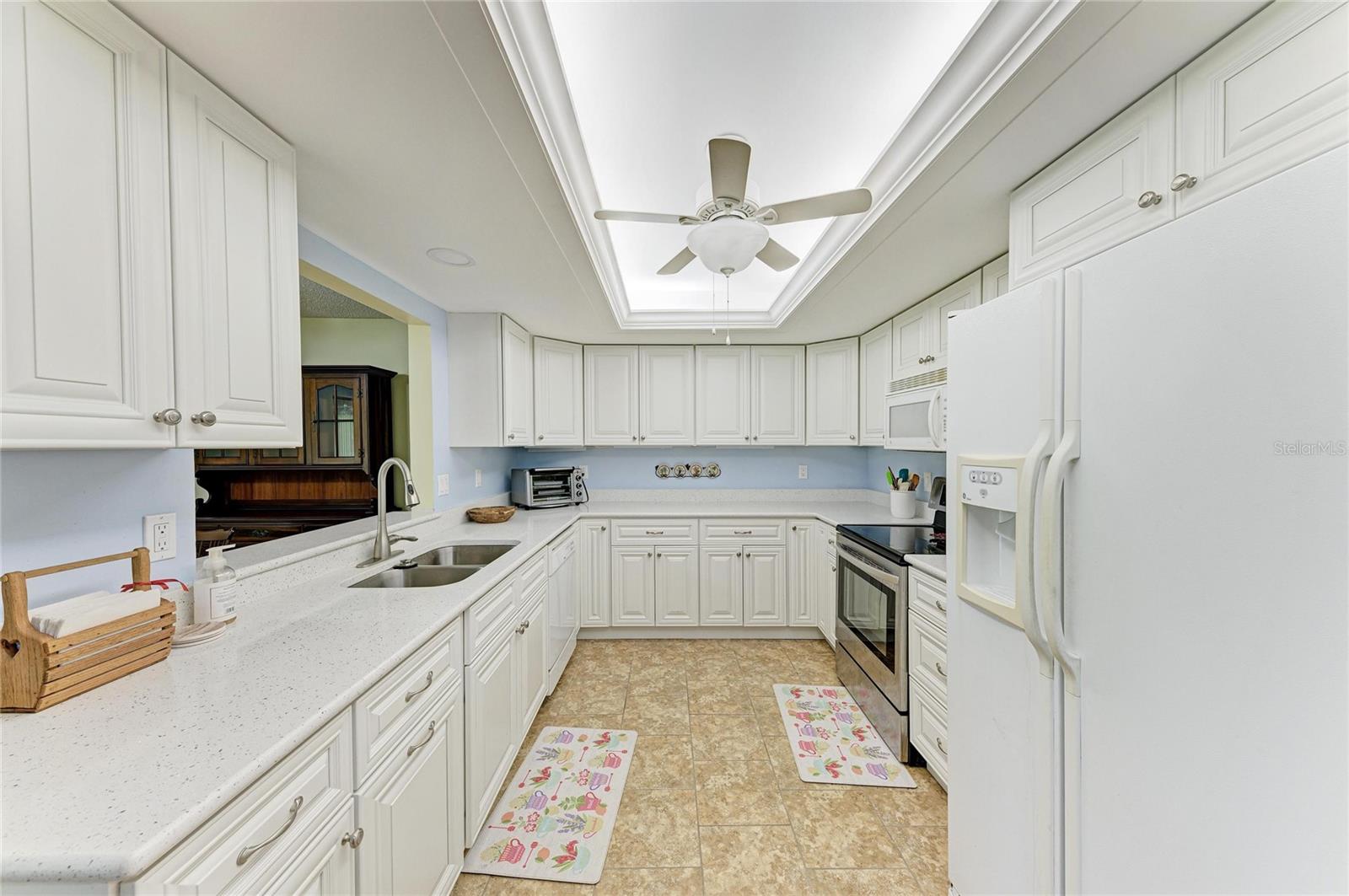 7160 FAIRWAY BEND CIR, SARASOTA, FL, 34243