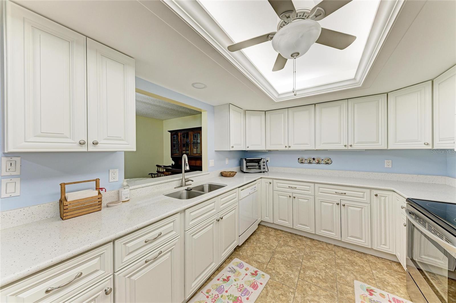 7160 FAIRWAY BEND CIR, SARASOTA, FL, 34243