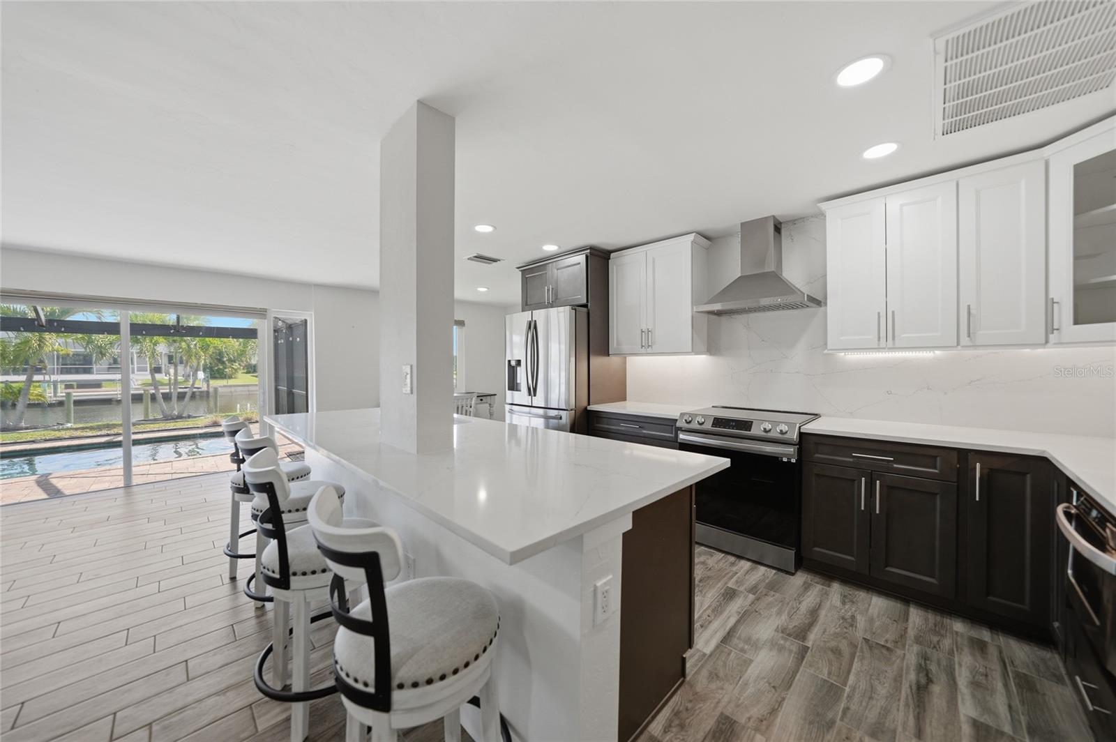 380 CORONADO DR, PUNTA GORDA, FL, 33950