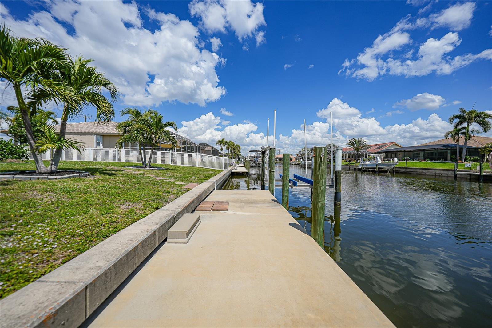 380 CORONADO DR, PUNTA GORDA, FL, 33950