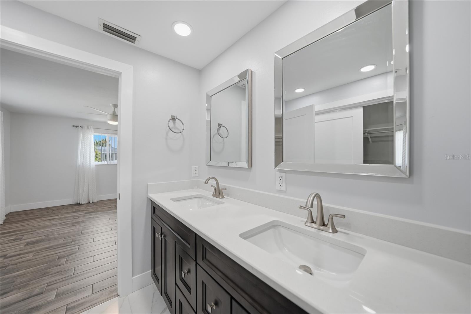 380 CORONADO DR, PUNTA GORDA, FL, 33950