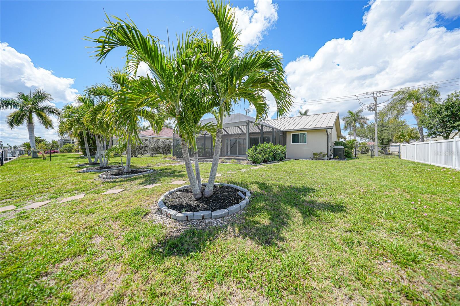380 CORONADO DR, PUNTA GORDA, FL, 33950
