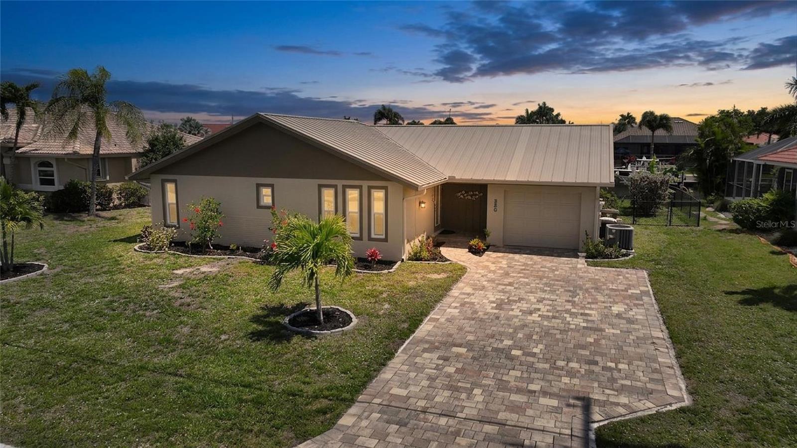 380 CORONADO DR, PUNTA GORDA, FL, 33950