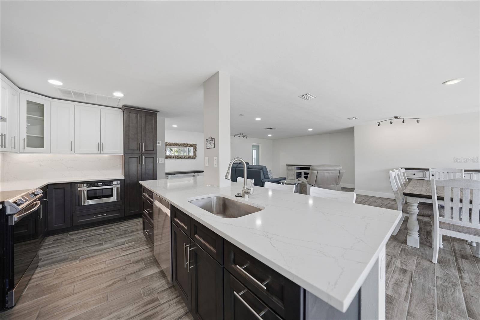 380 CORONADO DR, PUNTA GORDA, FL, 33950