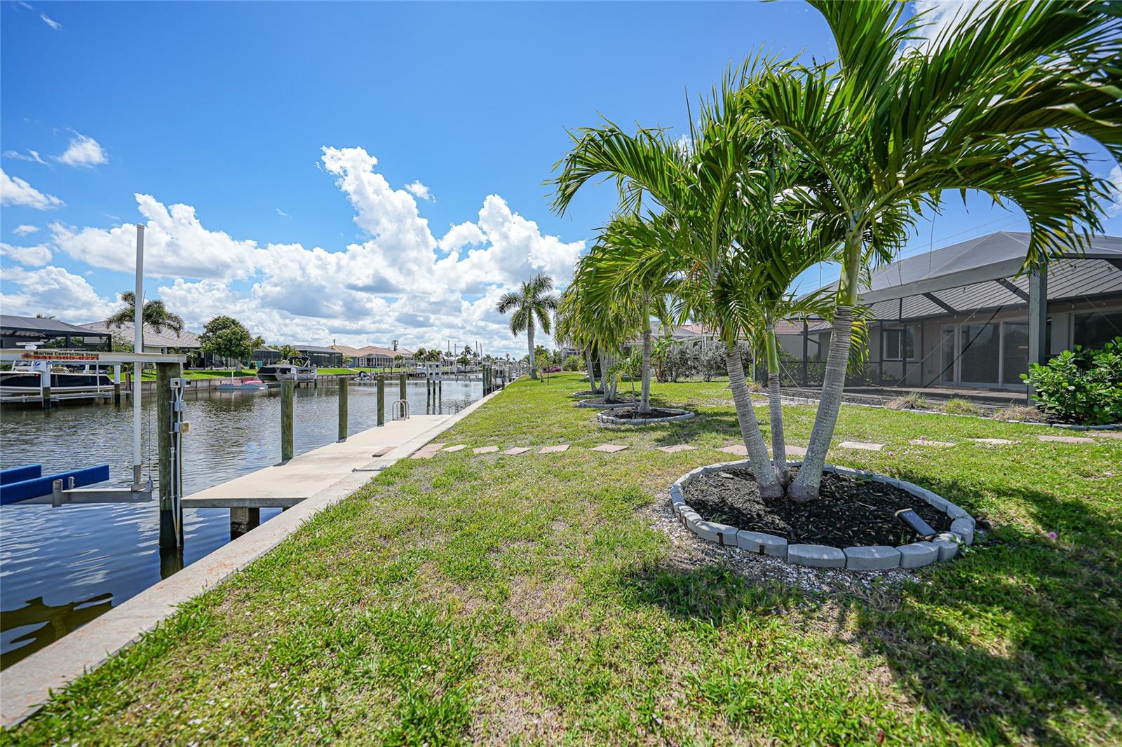 380 CORONADO DR, PUNTA GORDA, FL, 33950