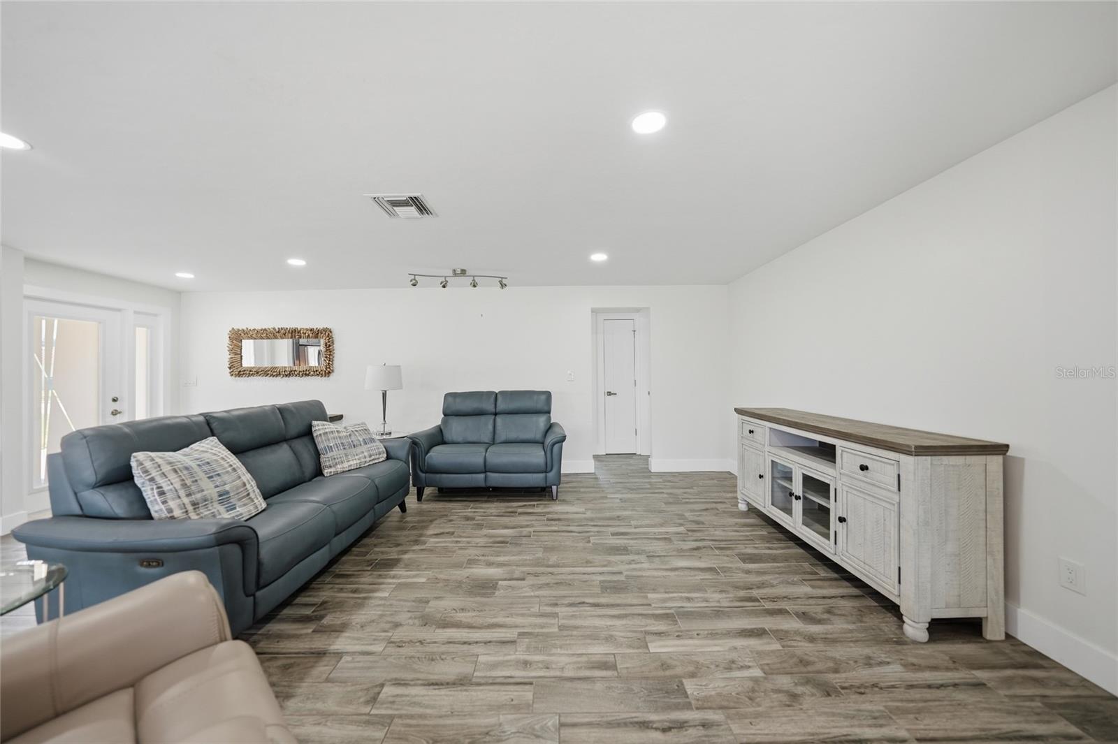 380 CORONADO DR, PUNTA GORDA, FL, 33950