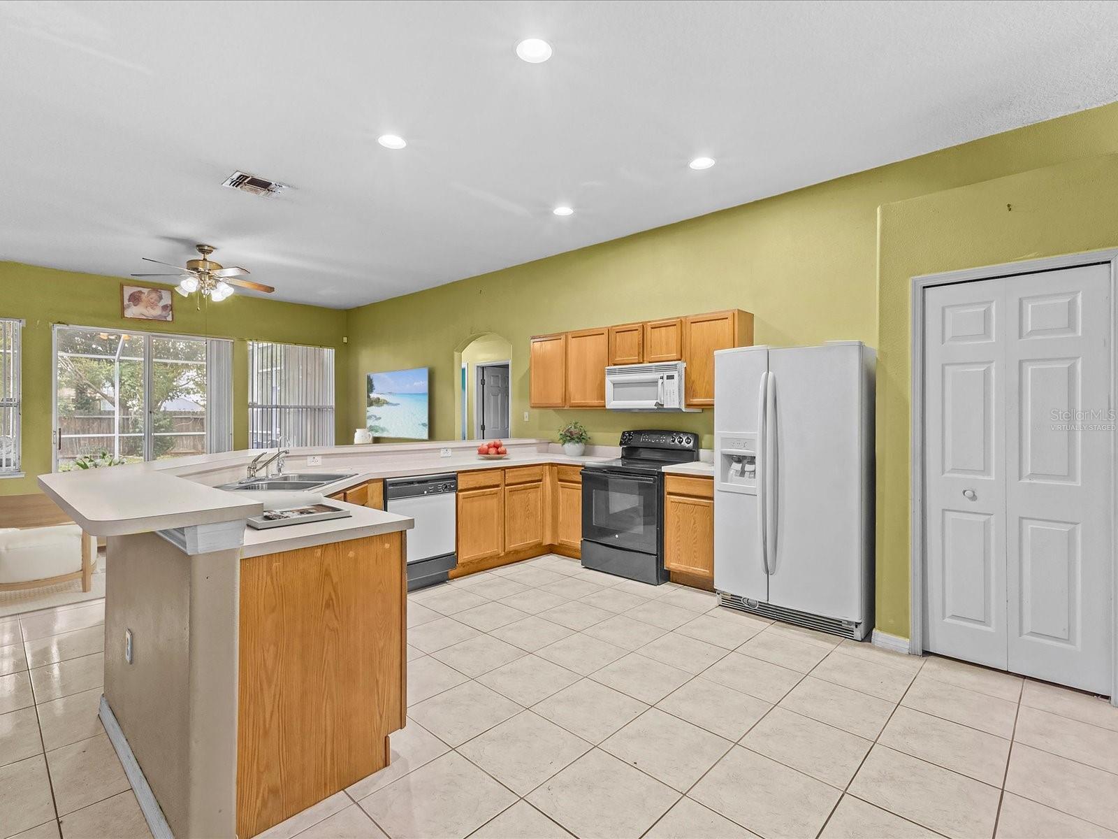 722 TAHITI DR, KISSIMMEE, FL, 34758