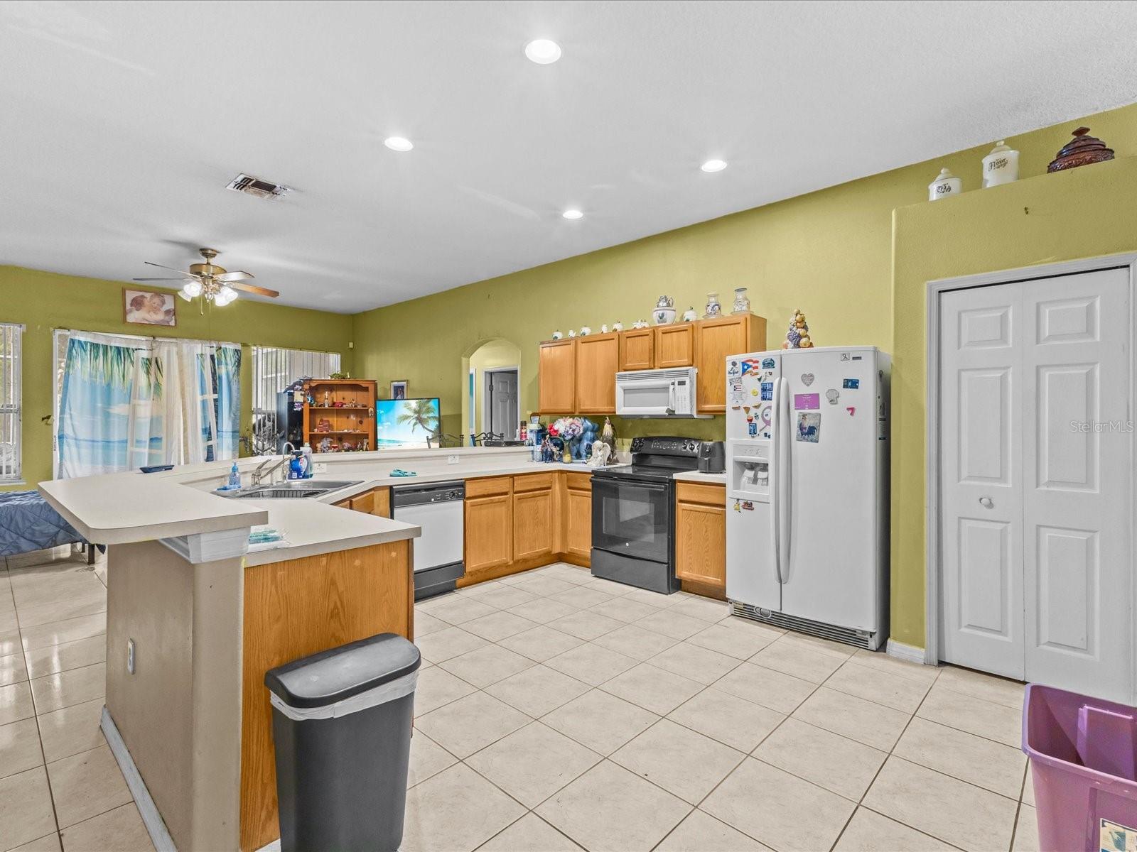 722 TAHITI DR, KISSIMMEE, FL, 34758