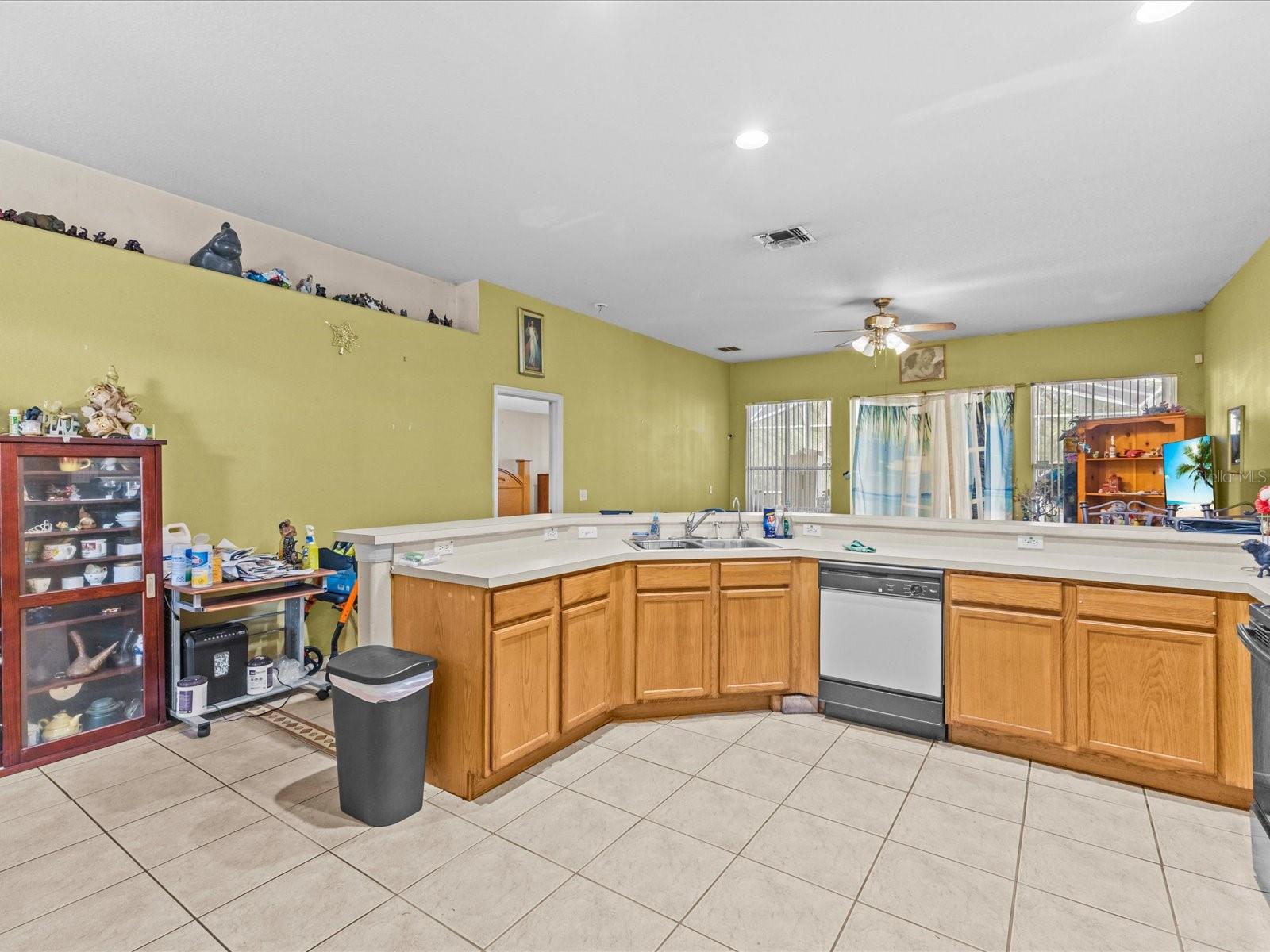 722 TAHITI DR, KISSIMMEE, FL, 34758